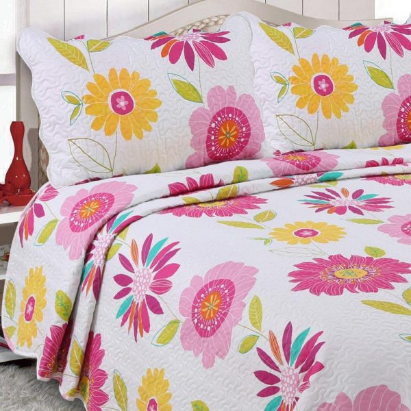 Pink Floral Quilted Bedspread With Pillowcovers