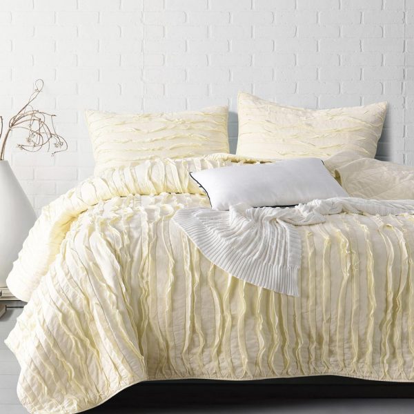 pastel colour bedspread