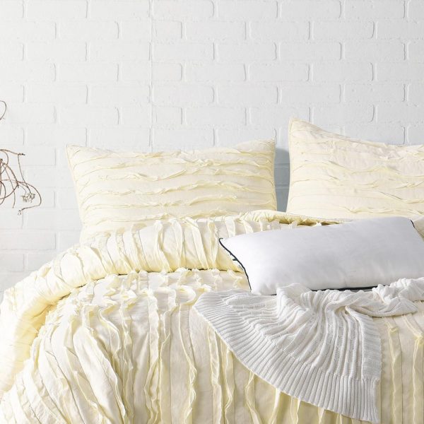 Lemon Yellow Ruffles Quilt In Cotton